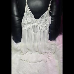 Lace"In Bloom" By Jonquil Size Large NWT